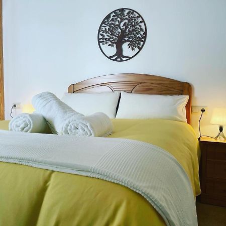 Apartamentos Colon Pondos Linares (Jaen) Bagian luar foto