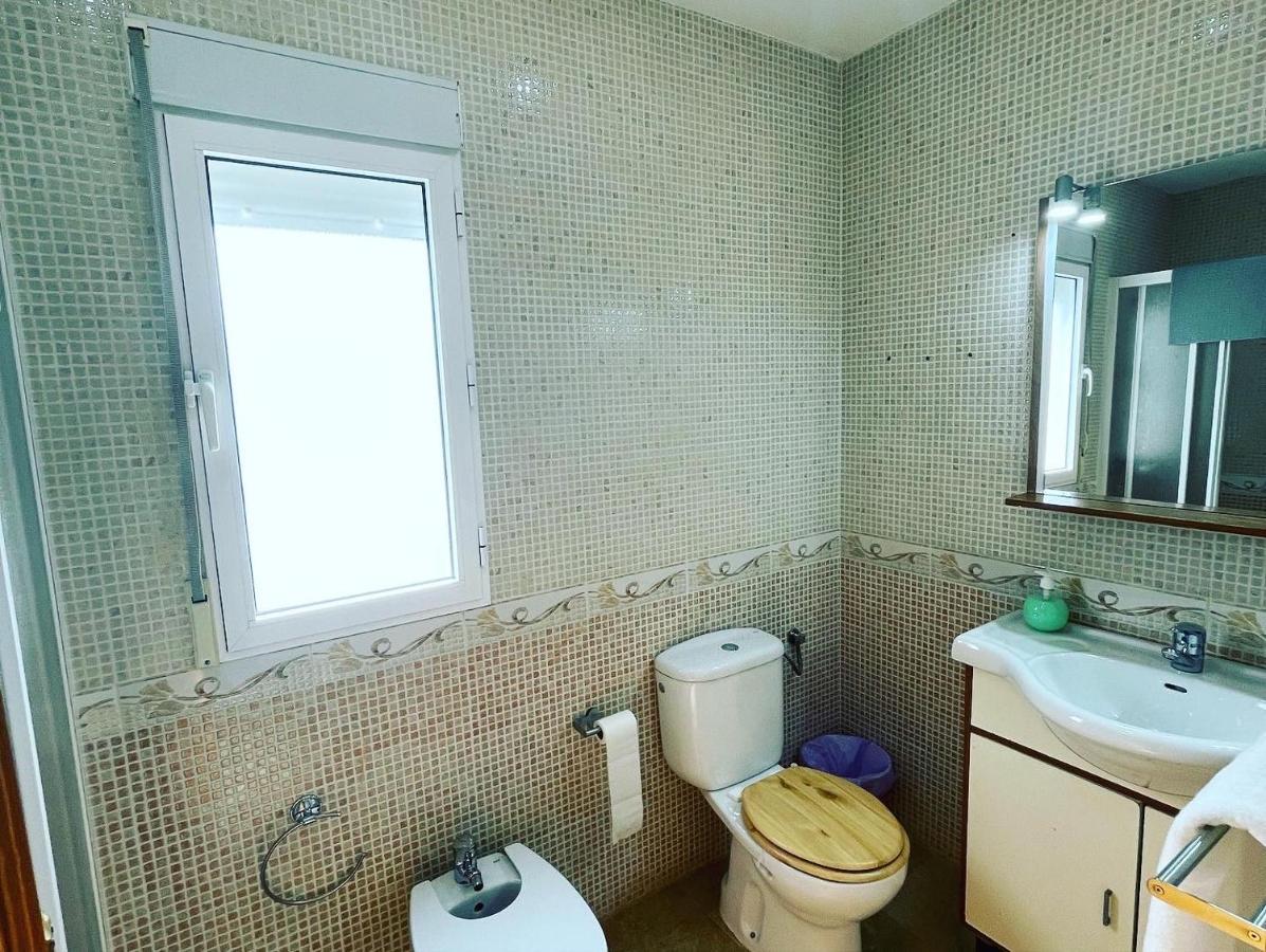 Apartamentos Colon Pondos Linares (Jaen) Bagian luar foto