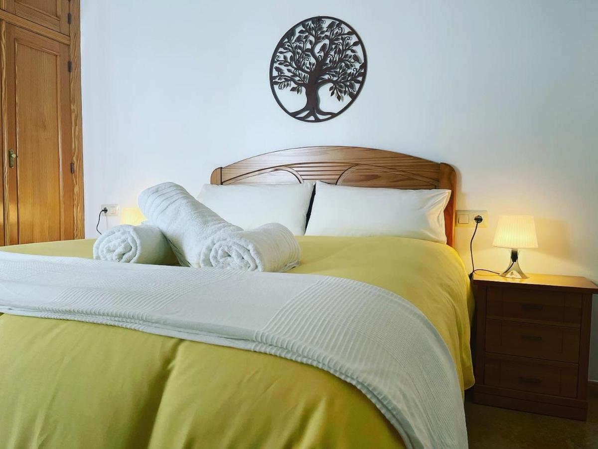 Apartamentos Colon Pondos Linares (Jaen) Bagian luar foto