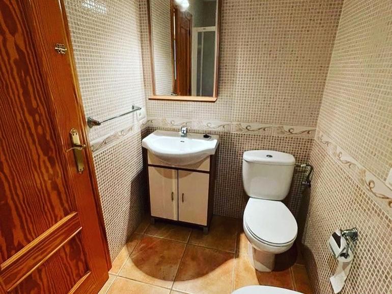 Apartamentos Colon Pondos Linares (Jaen) Bagian luar foto